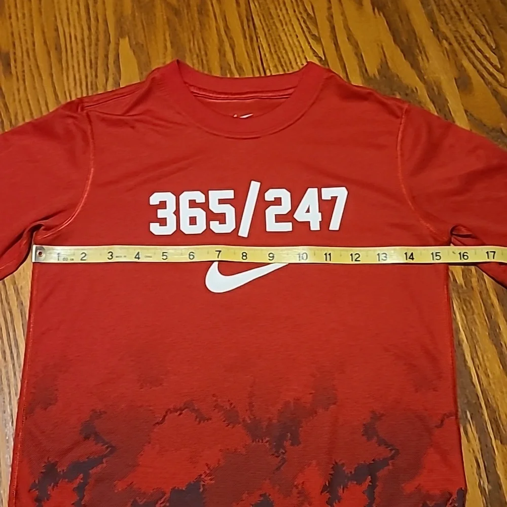 Nike 365/347 Athletic Shirt - Boys Small - Picture 6 of 7